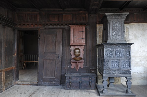 Upper parlour with tiled stove Schultheissenhof