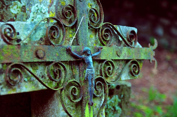 Grave cross with Christ figure