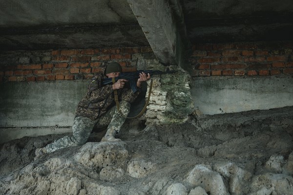 Ukrainian soldiers during a patrol along the Ingulez River. In the small town of Snihurivka