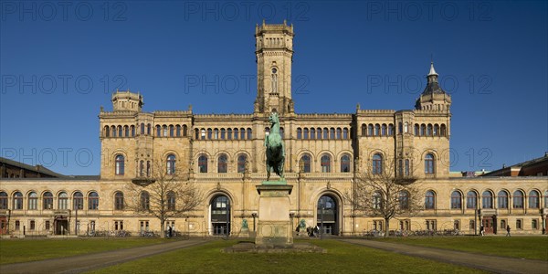 Main building of Leibniz Universitaet Hannover