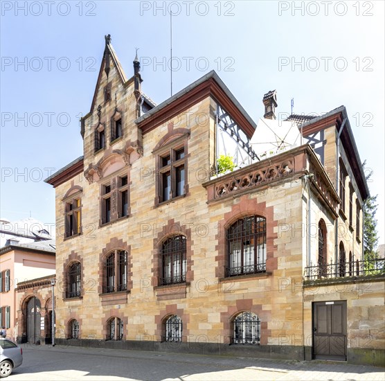 Former bank and residential building
