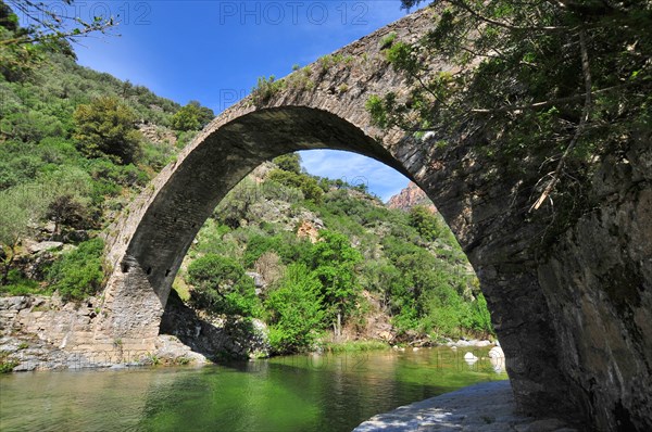 Ponte a Zaglia over the river Ota in the Spelunca gorge between Evisa and Porto