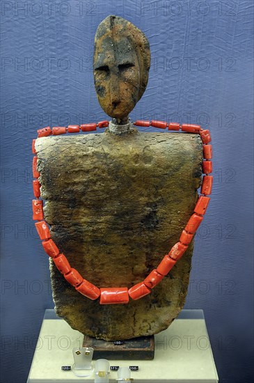 Shop window with jewellery