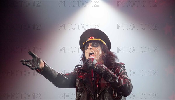 Alice Cooper at a concert in the MHP-Arean Ludwigsburg