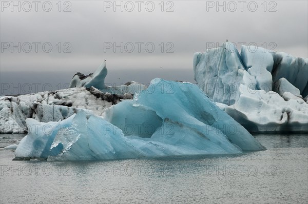 Icebergs in the Joekulsarlon glacier lagoon