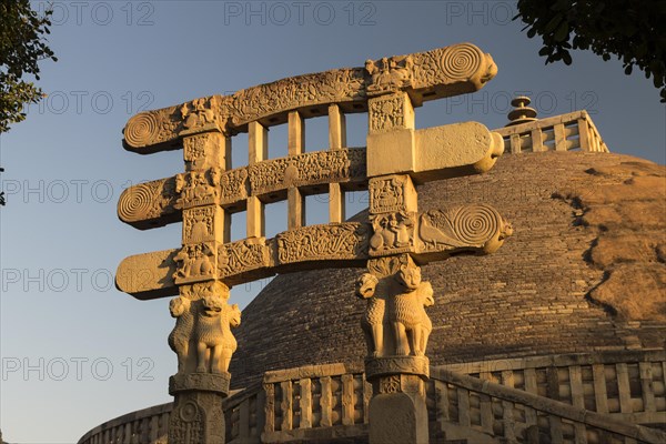 Elaborately carved South Torana