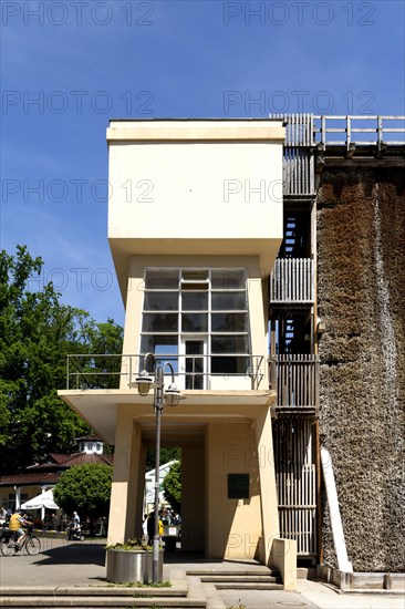 Old graduation house with technical building in the New Objectivity style