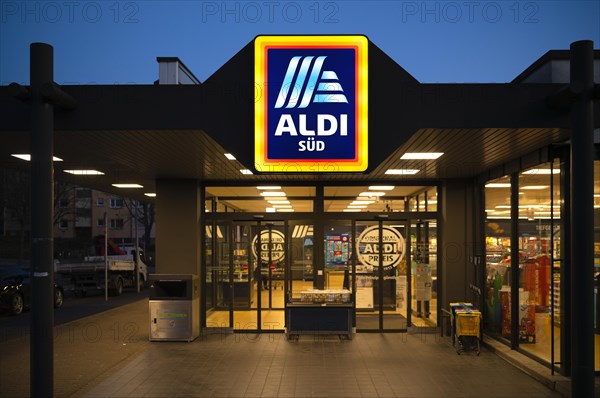 Entrance ALDI Sued