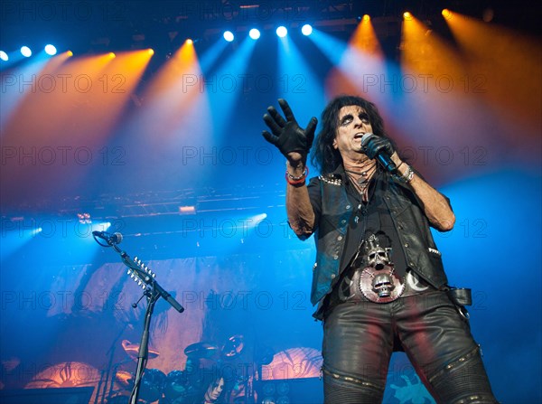 Alice Cooper at a concert in the MHP-Arean Ludwigsburg