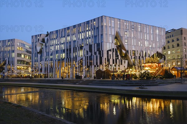 Christmas market at the Koe-Bogen