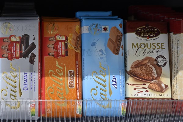 Chocolate bar sales shelf