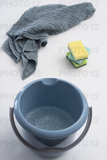 Cleaning bucket