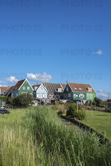 Characteristic houses of the hamlet of Hoefe south of the canal