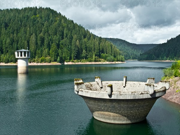 Water intake tower and overflow funnel in the reservoir of the Kleine Kinzig dam