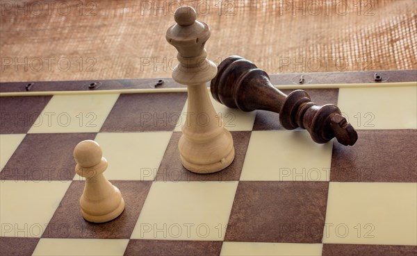 Chess board with chess pieces on it