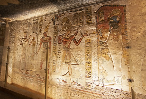 Rock paintings in the royal tomb 11 Ramses III