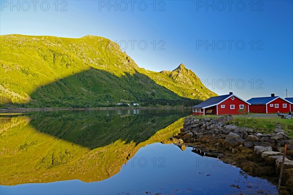 Wooden houses and long shadows