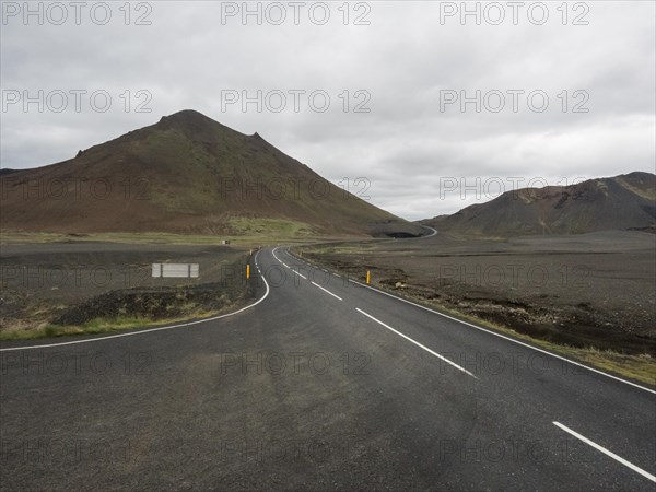 Road through barren mountains