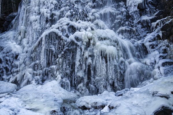 Icy Radau waterfall