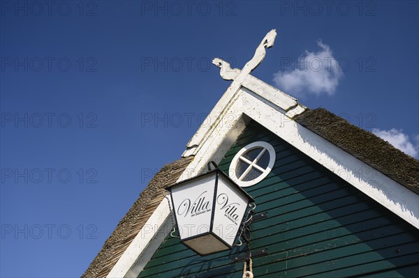 Half-timbered gable of a thatched farm at Duemmer