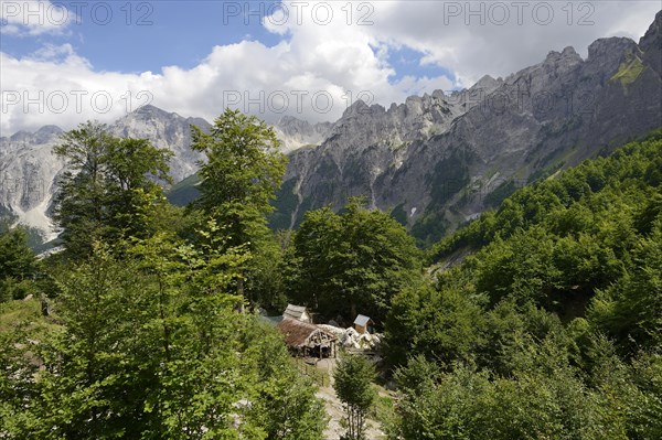 Coffee house on the hiking trail to Qafa e Valbones