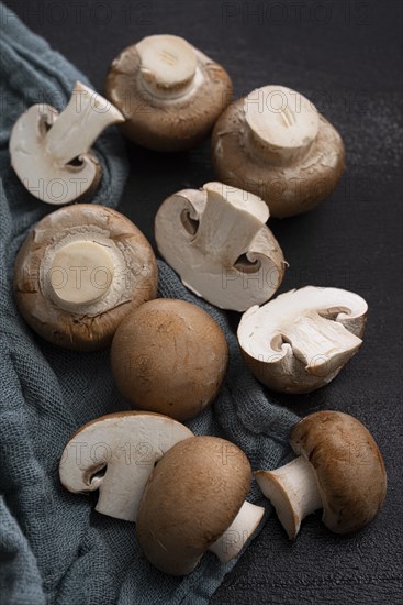 Fresh common mushrooms