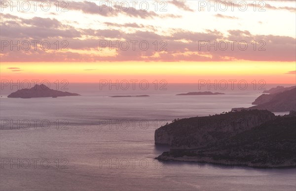 Sunset in front of the Calanques and Cassis