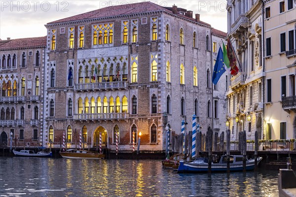 Evening atmosphere on the Grand Canal