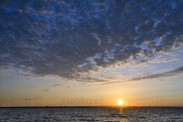 Lake Duemmer at sunset