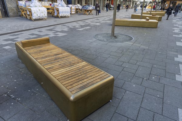 Golden Benches in Wuppertal