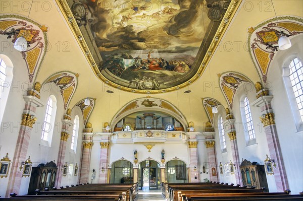 The heritage-protected Roman Catholic parish church of the Assumption of the Virgin Mary is a neo-baroque sacred building in Kottern