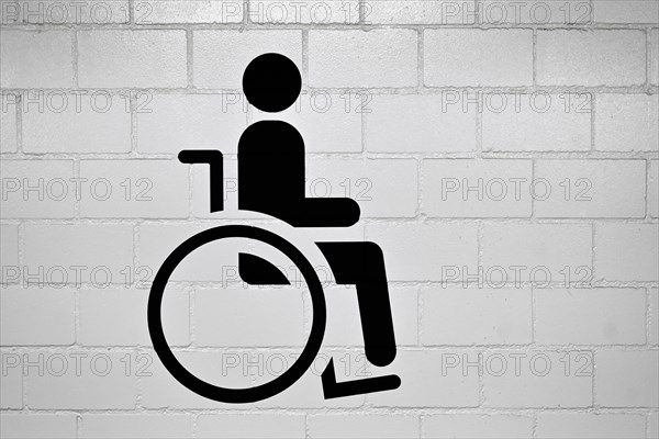 Pictogram wheelchair user