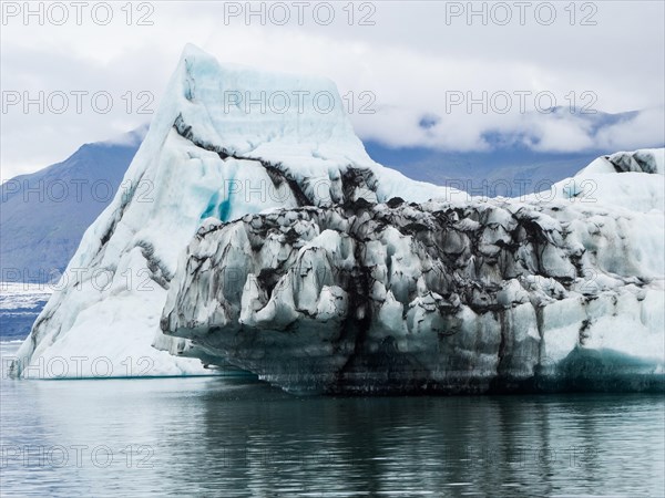 Joekulsarlon glacier lagoon