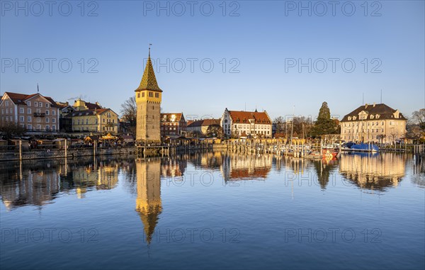 Harbour promenade with Mangturm in the evening light