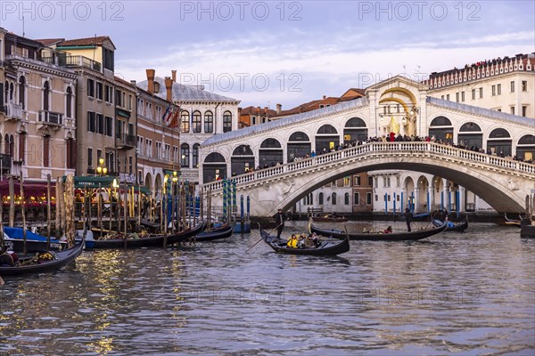 Evening atmosphere on the Grand Canal