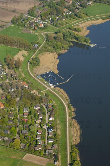 Aerial photograph of Lake Duemmer with reed zone