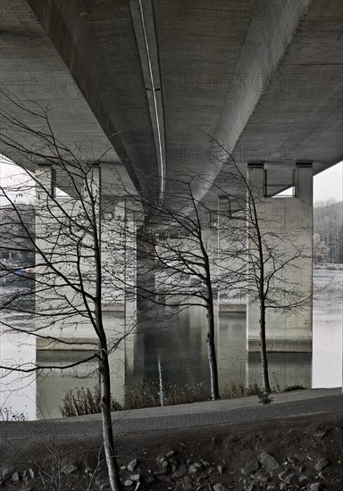 A46 motorway bridge over the Seilersee