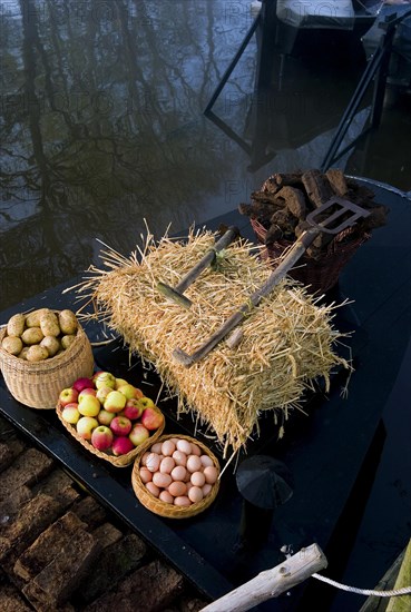 Peat barge on the Hamme near Neu Helgoland in Worpswede