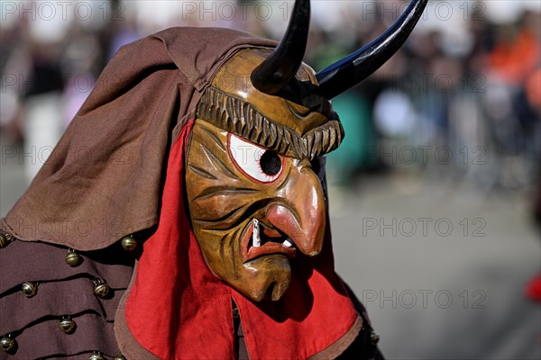 Narrenzunft Niesatzer Schellenteufel from Buehl-Niehsatz at the Great Carnival Parade