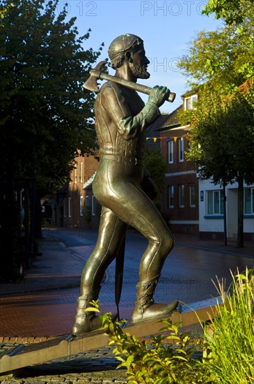 Bronze statue of Klaus Stoertebeker