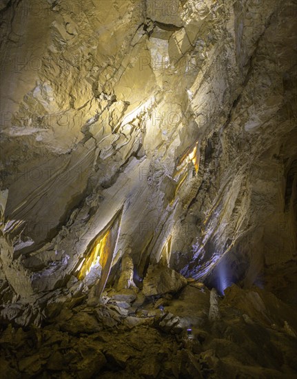 Lurgrotte