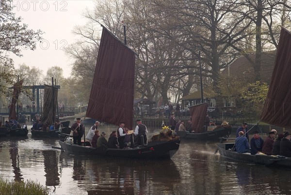 Peat barges on the Hamme near Neu Helgoland in Worpswede