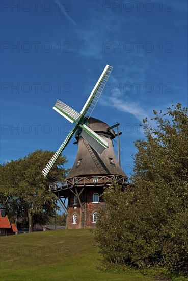 Gallery windmill in Midlum