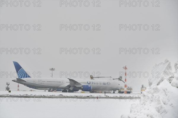 Aircraft deicing in winter in front of take-off