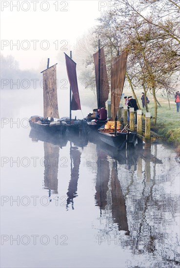 Peat barges on the Hamme near Neu Helgoland in Worpswede