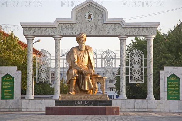 Golden statue of Magtymguly Pyragy