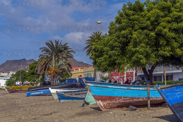 Fischerboote am Strand Sao Vicente Mindelo Kapverden