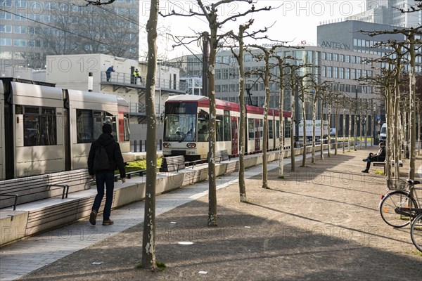 Rheinbahn stop at Koe-Bogen