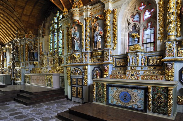 Altar and Baroque retable of the chapel at Sainte-Marie-du-Menez-Hom