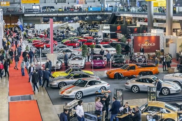 Retro Classics classic car fair with historic vehicles and a wide range of exclusive cars